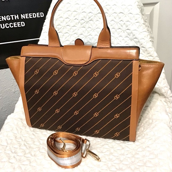 Gucci Shooting Star Top Handle 2 Way Tote - Picture 3 of 14